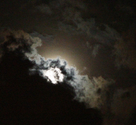 moon.clouds.jpg
